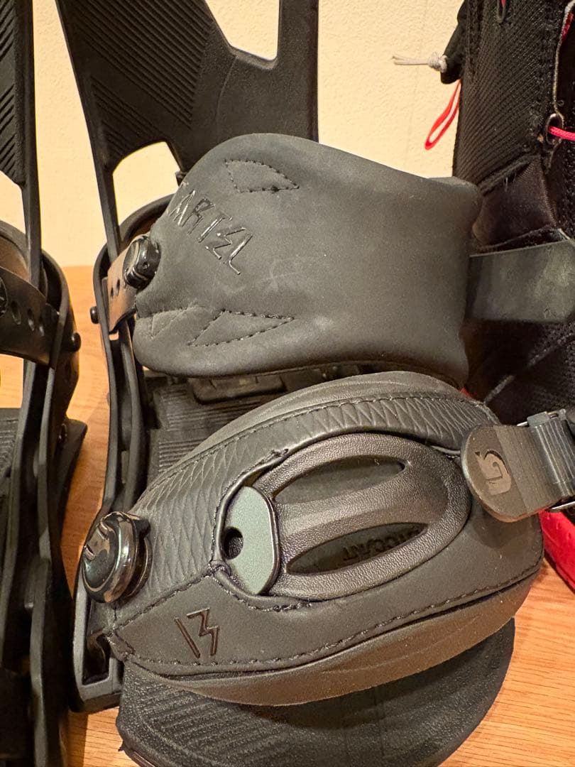 美品　BURTON スノーボードビルディング　REFLEX Sサイズ