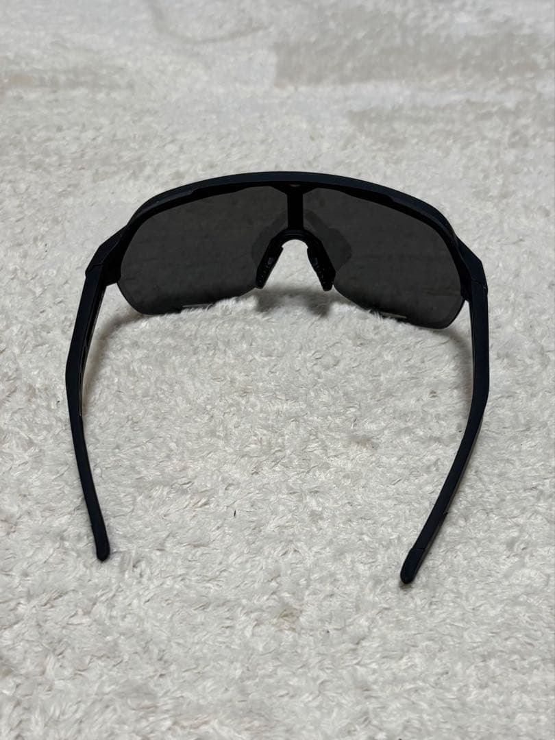 100% スポーツサングラス ブラック