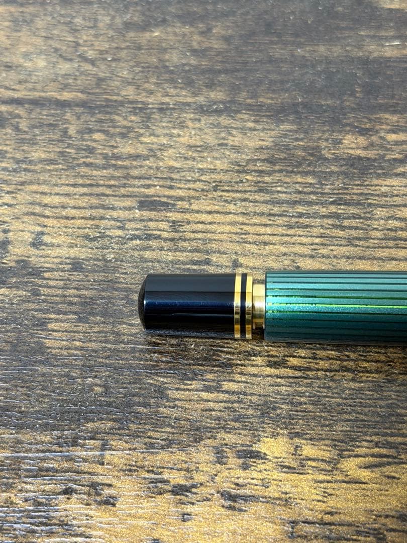 試筆のみ　M800 18c ゴールド　M ペリカン　万年筆　緑縞　バイカラー