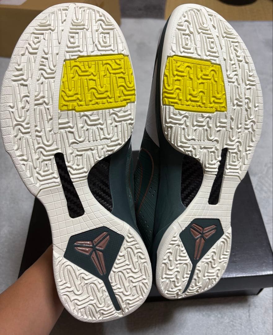 シューズ(男性用) Nike Kobe 5 Protro EYBL