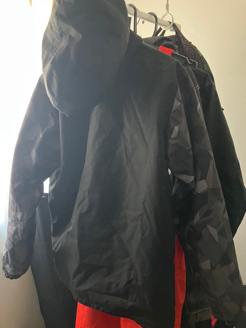 phenix フード付きスキーウェア上下　子ども用170（155-175cm）