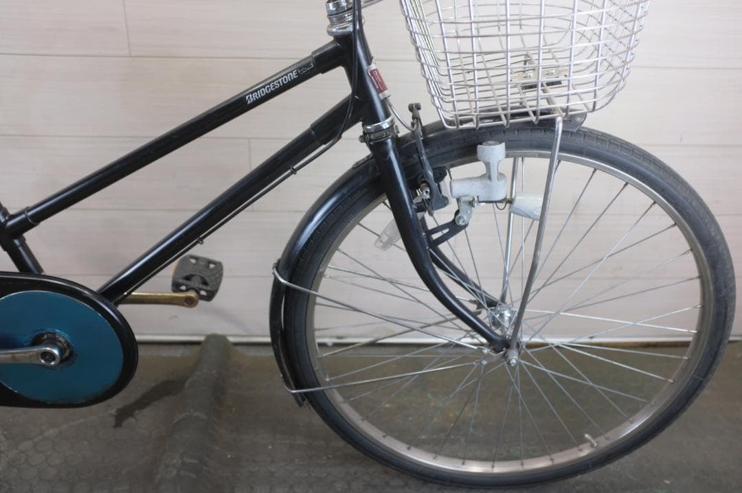 良品★ブリヂスト製　軽快車　26インチ　シングル　オートライト