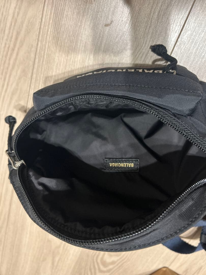 バレンシアガ　ウエストポーチ