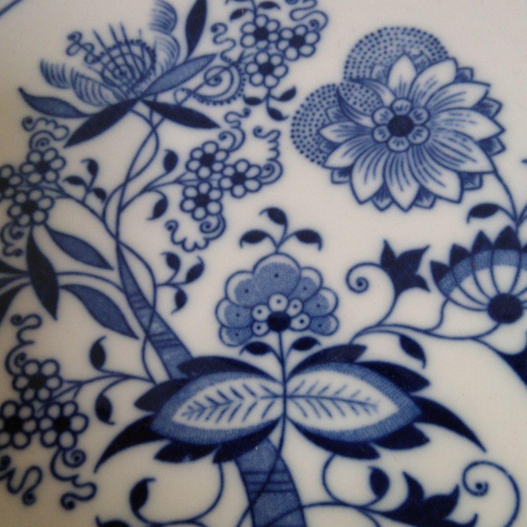 取り皿、サラダ他色々、