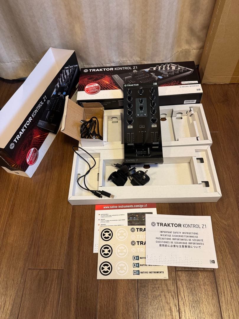 DJ機材 TRAKTOR KONTROL Z1