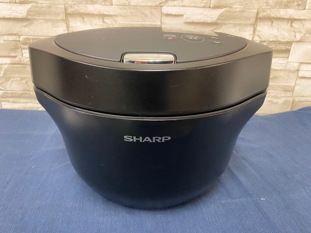 ヘルシオ 水なし自動調理鍋 ブラック　KN-HW16G-B 23年製 sharp