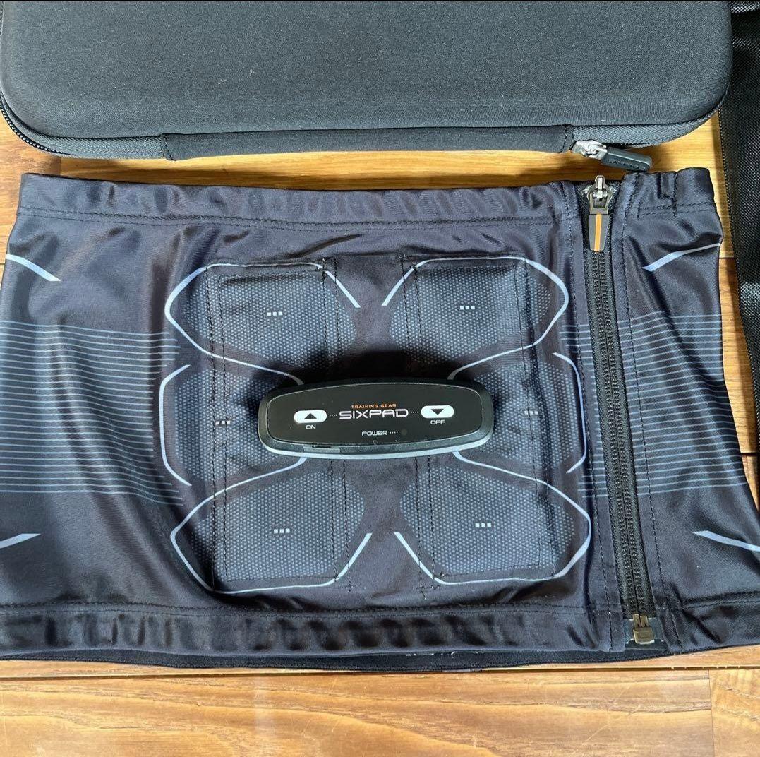 最終値下げ ほぼ未使用 シックスパッド パワースーツ アブズ