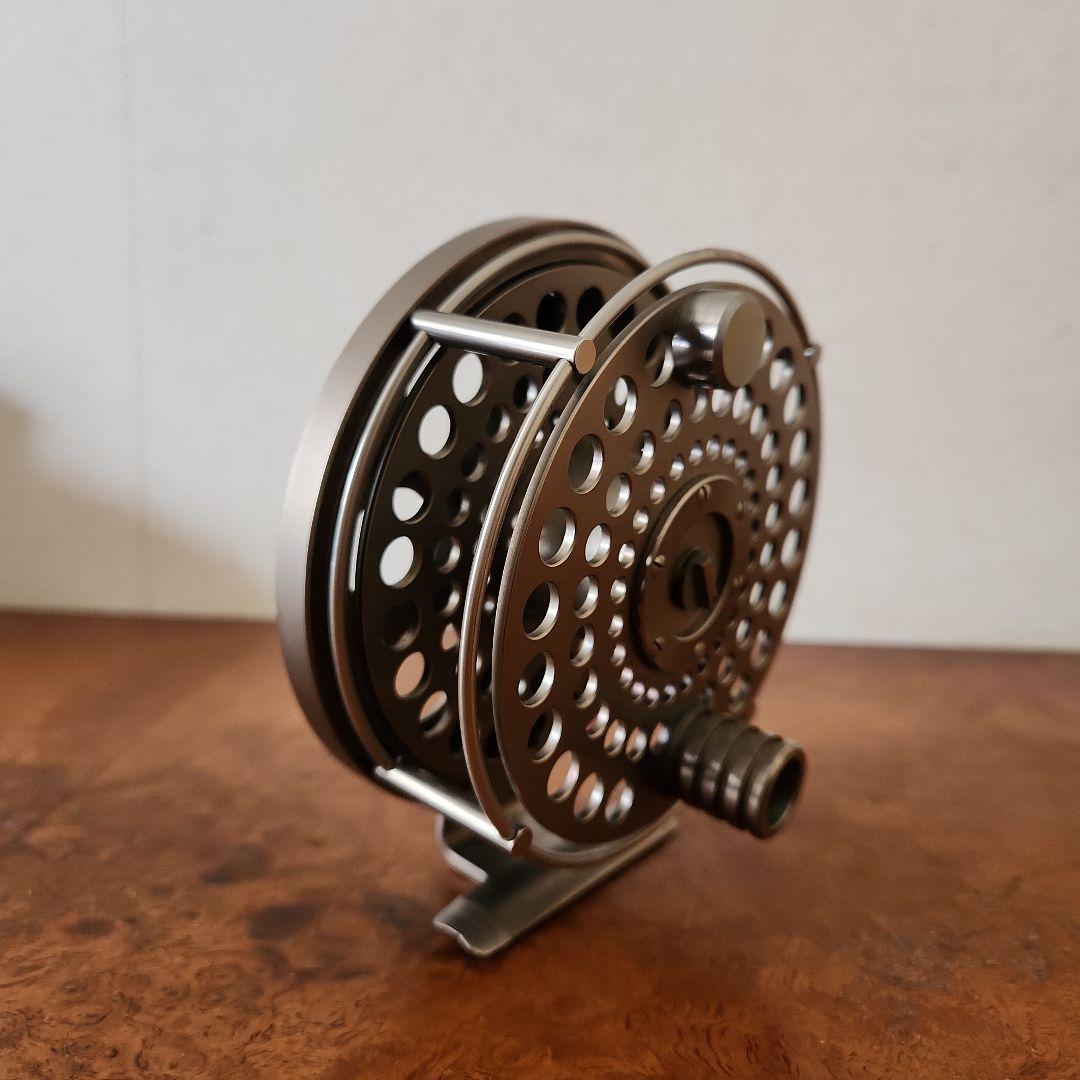 未使用美品　Ari.t.Hart アリハート　ソルトウォーターリールS3