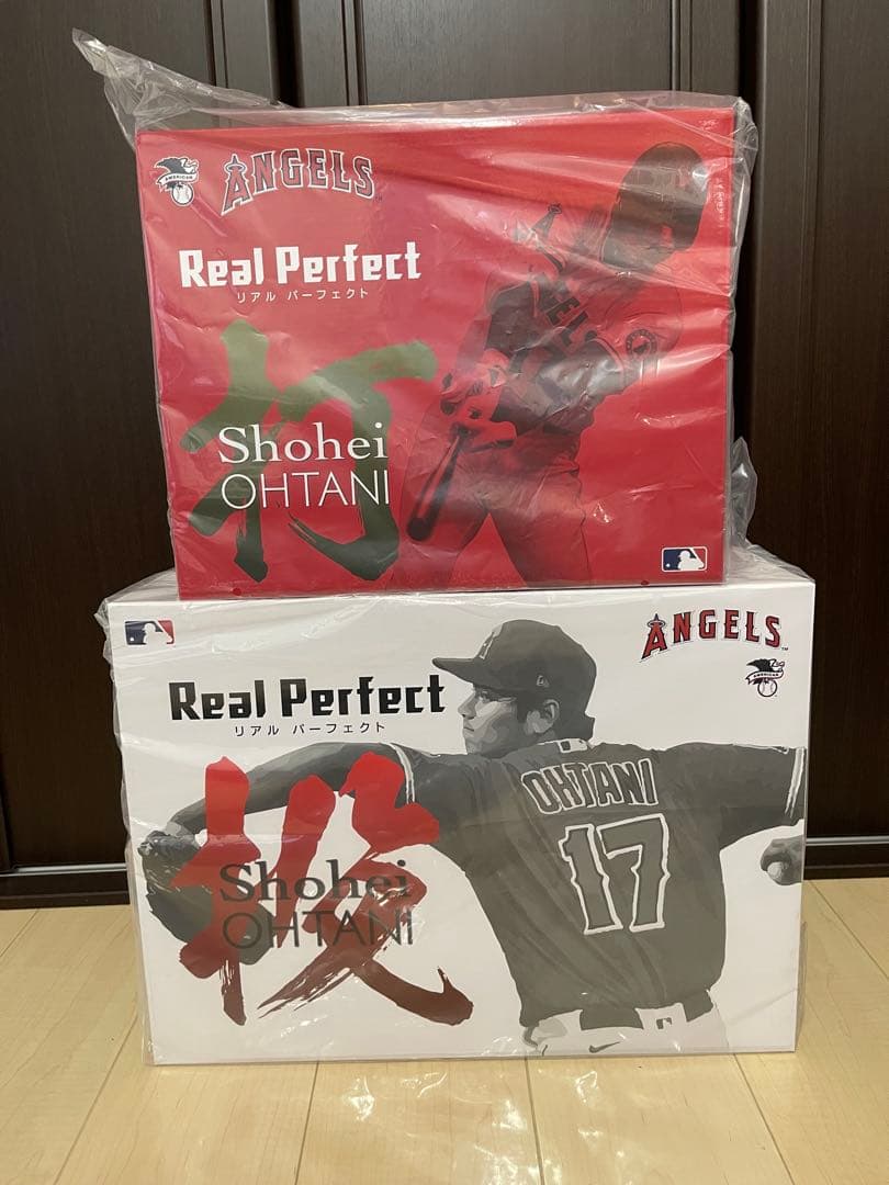 大谷翔平 プレミアムフィギュア 投打2体セット