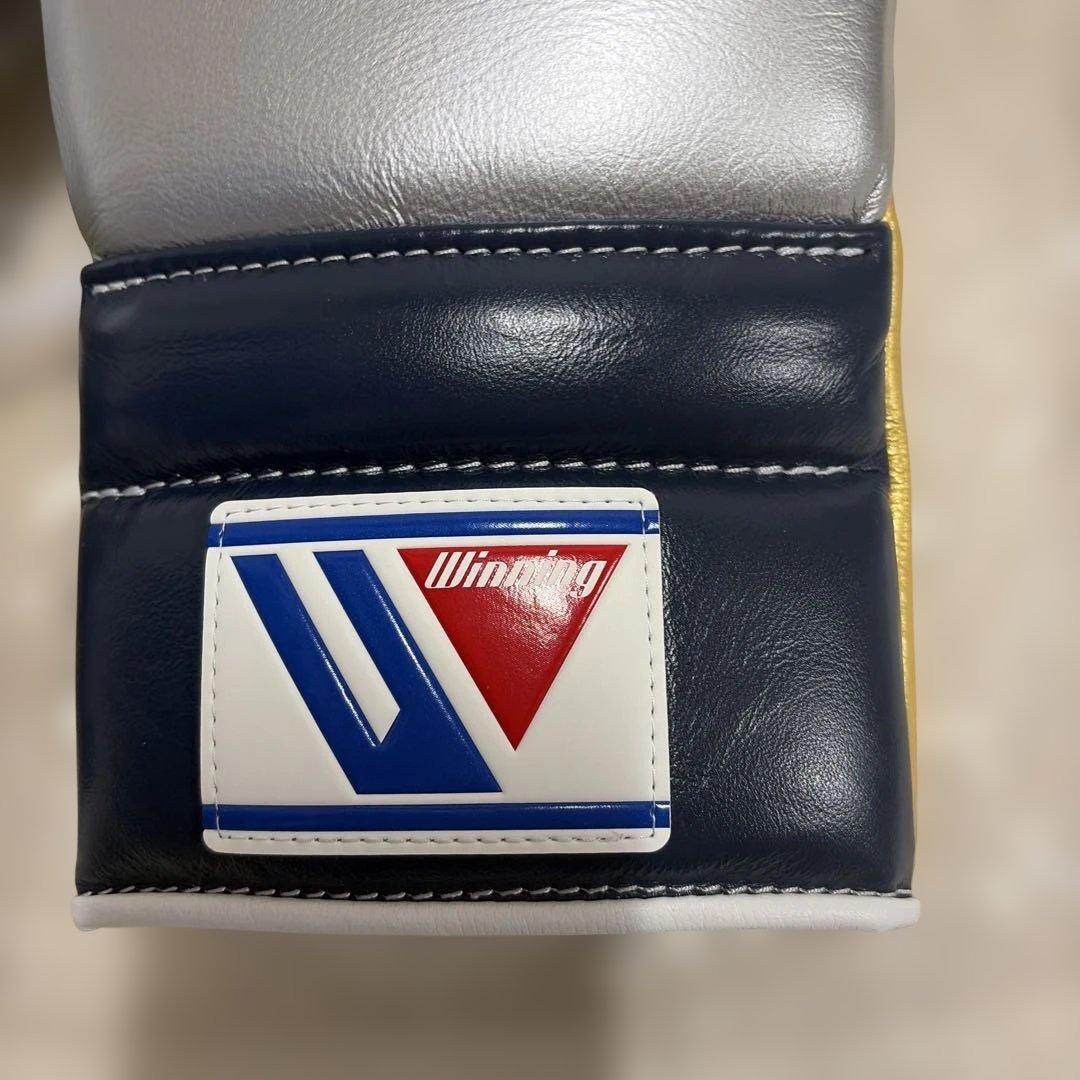 は*ち様 新品Winning ボクシンググローブ 14 oz シルバー/ゴールド