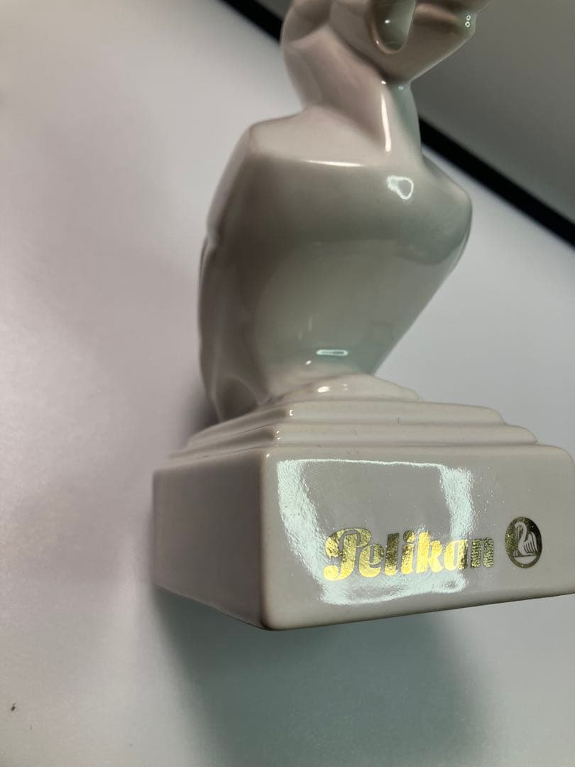 Pelikan ペリカン アクセサリ セラミック フィギュア ホワイト (大)