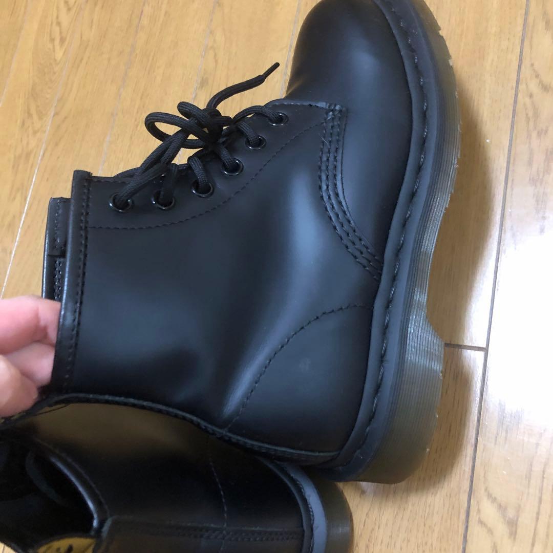 UK4 黒 ハイカットブーツ Dr. Martens