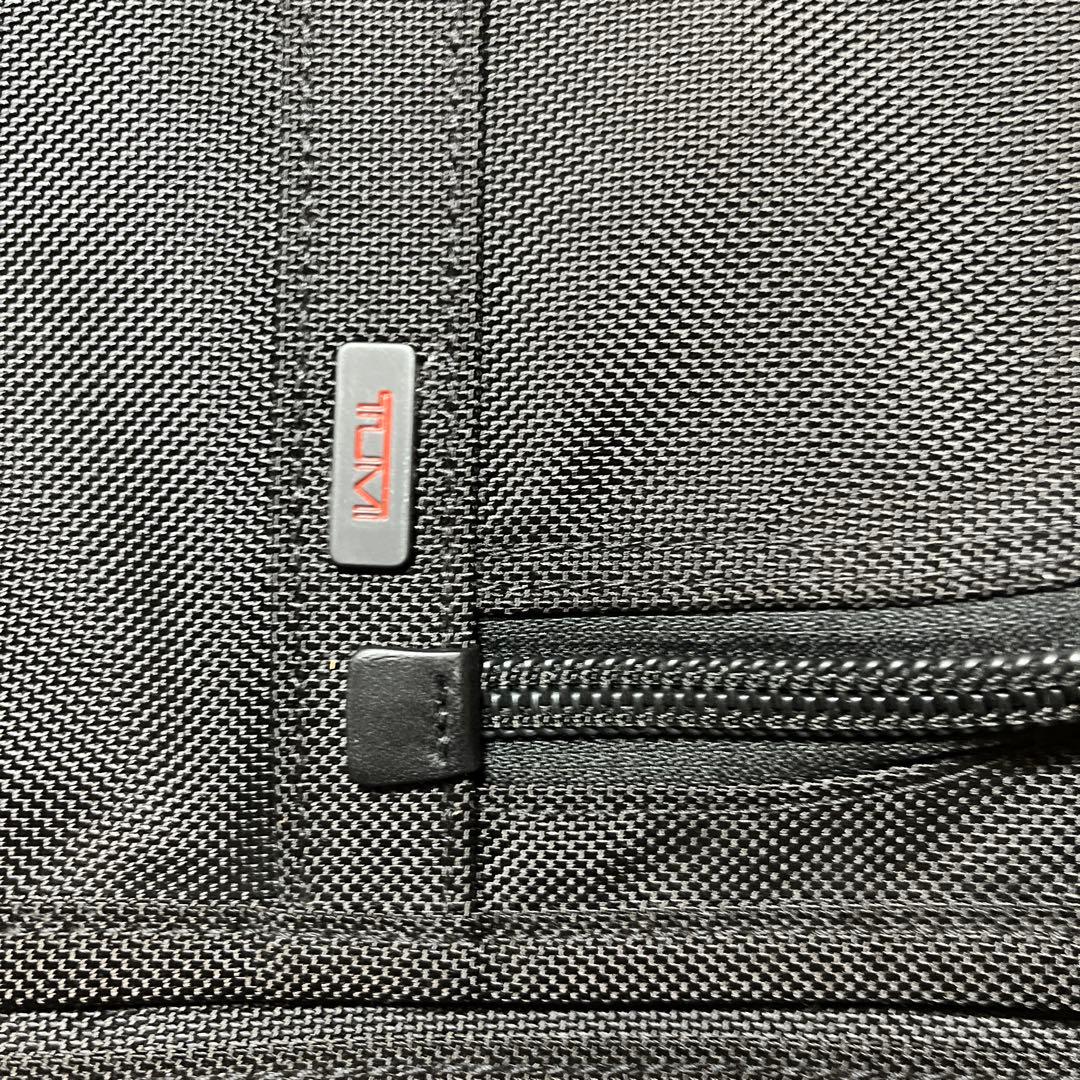 TUMI ガーメントバック