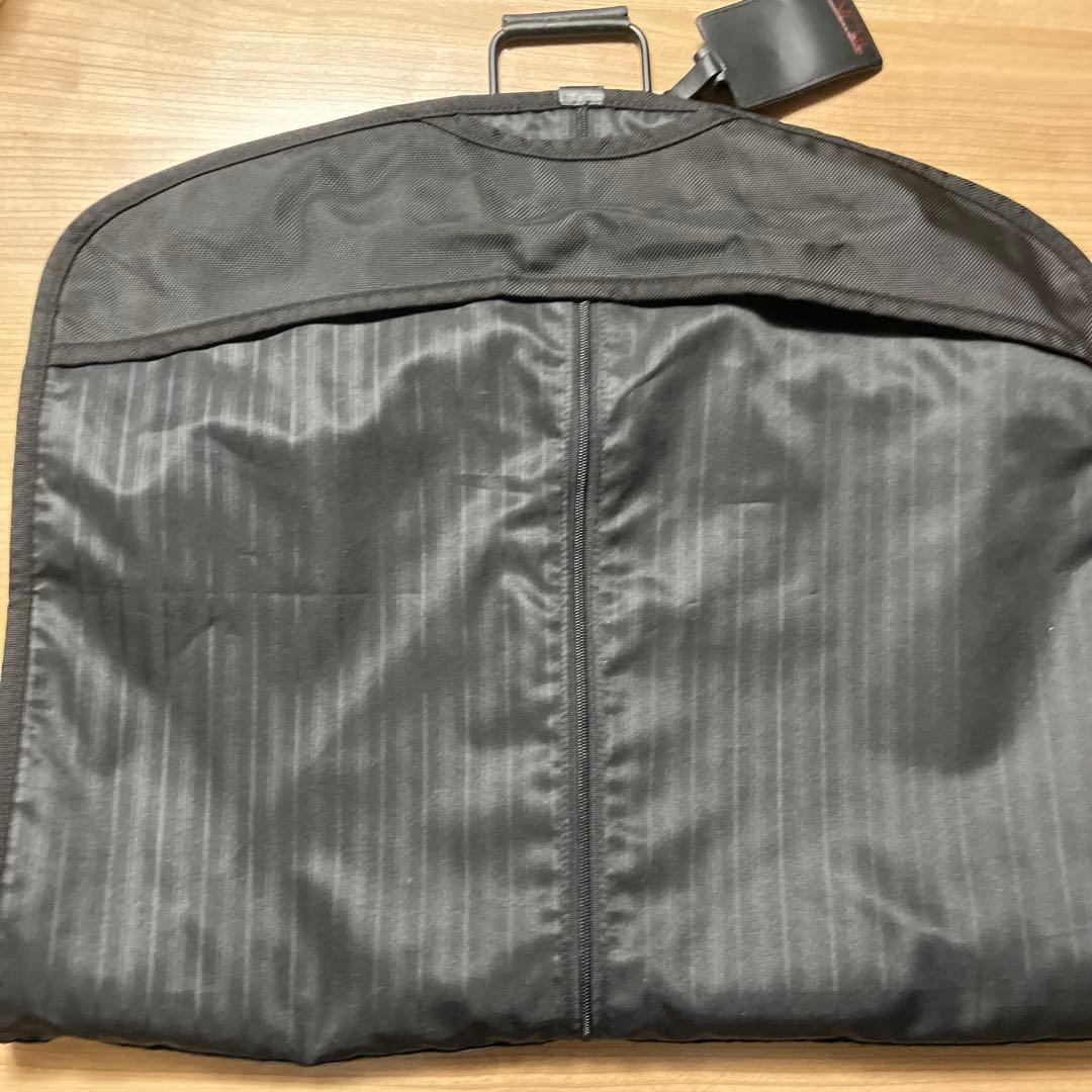 TUMI ガーメントバック