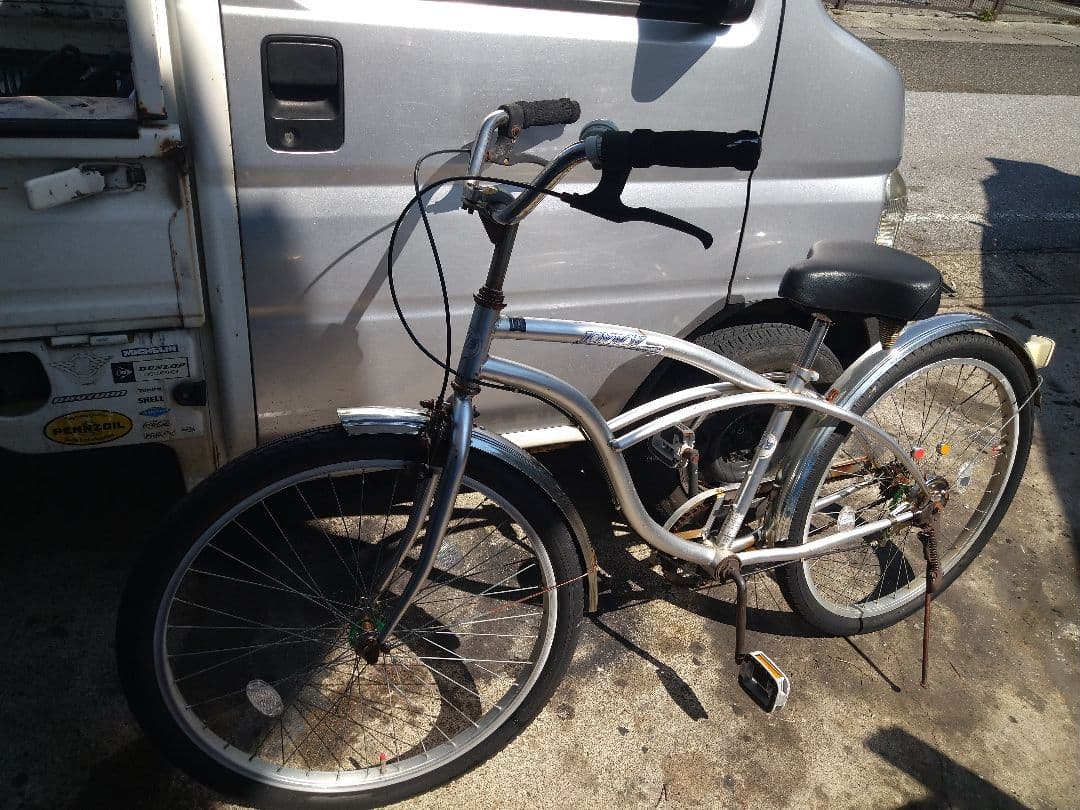 ビーチクルーザーみたいな？自転車。彦根市〜。