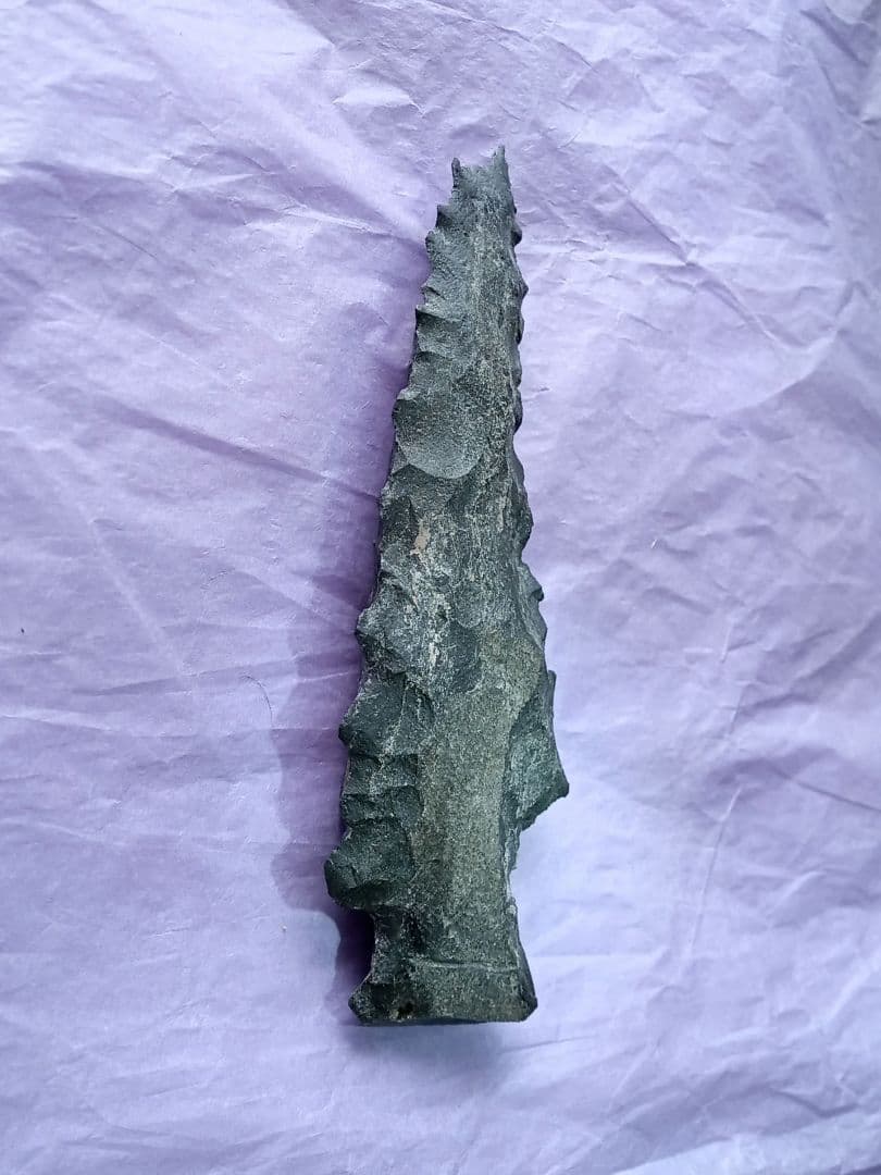 石剣 本物 サヌカイト 石器 模写