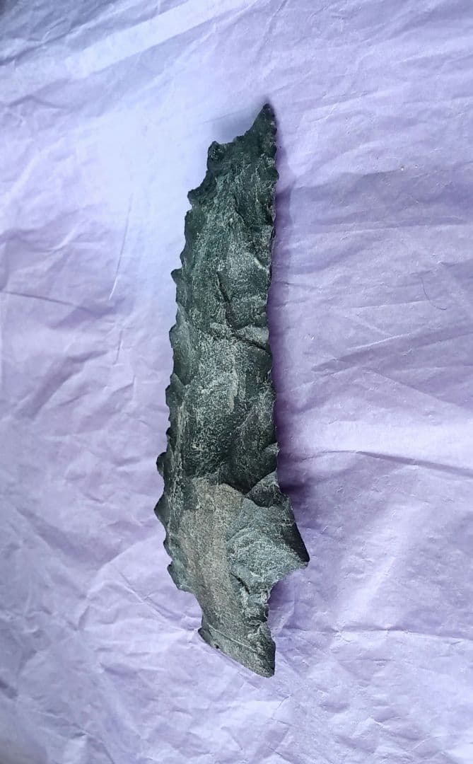 石剣 本物 サヌカイト 石器 模写