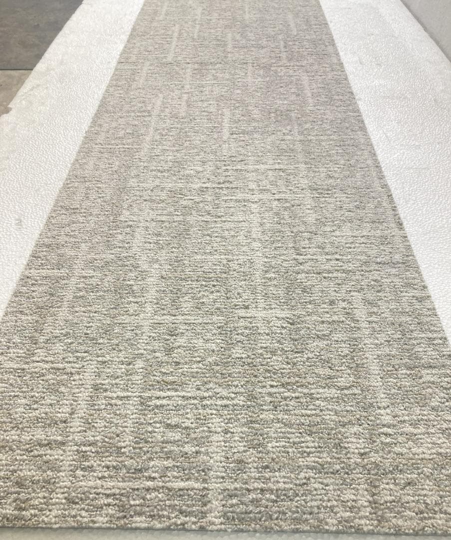 ふらわー　タイルカーペット　４８枚　新品・未使用　国内メーカー