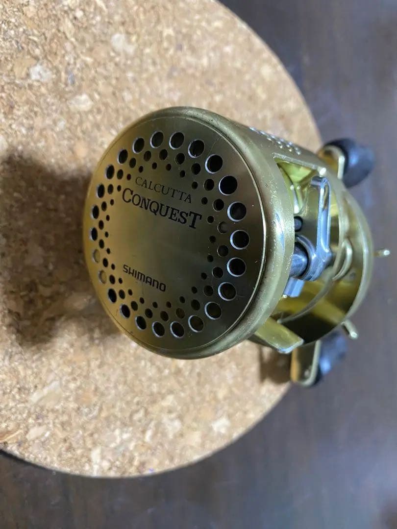 シマノ　カルカッタコンクエスト201 左巻き