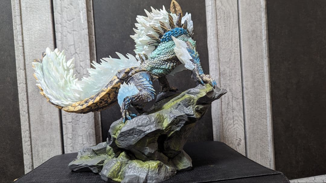 モンスターハンター　ジンオウガ フィギュア 28cm