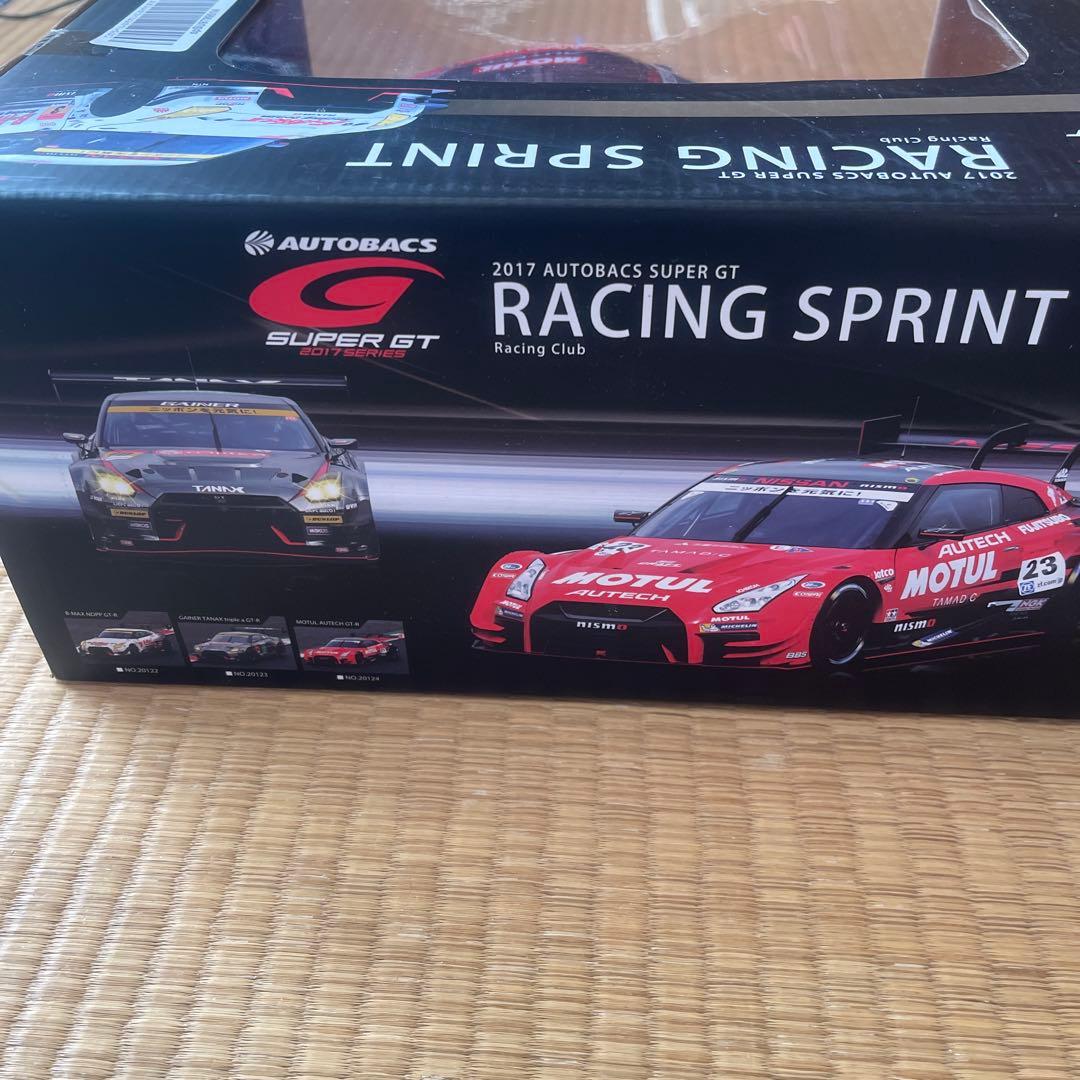 京商　Nissan GT-R Nismo RCカー 1:16