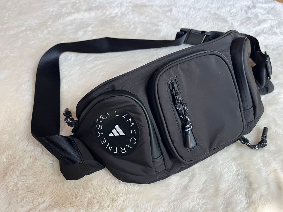 新品未使用✨adidas Stella McCartney クロスボディバッグ