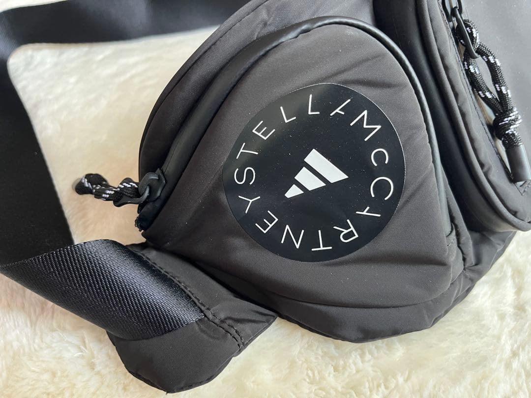 新品未使用✨adidas Stella McCartney クロスボディバッグ