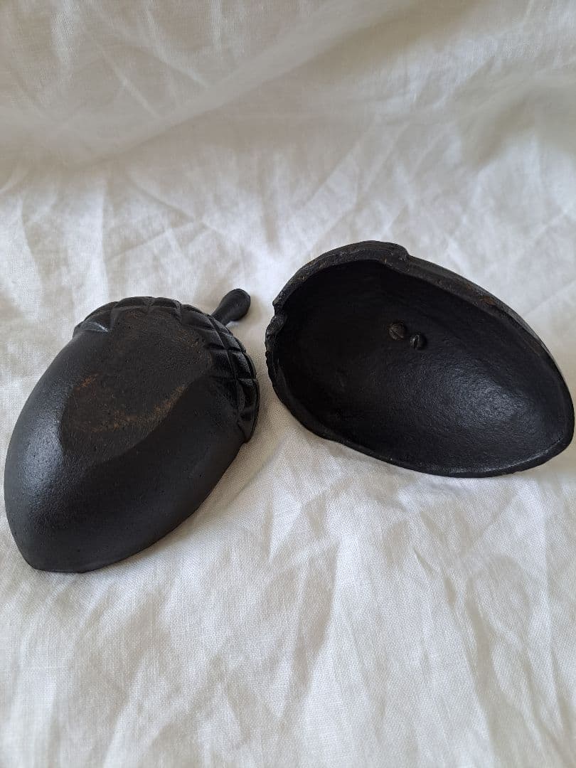 アイアン　リス　ドングリ