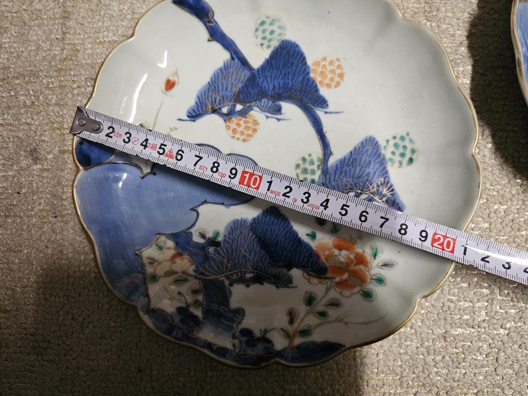 江戸後期 古伊万里 松に松ぼっくり 輪花7寸皿 8客セット