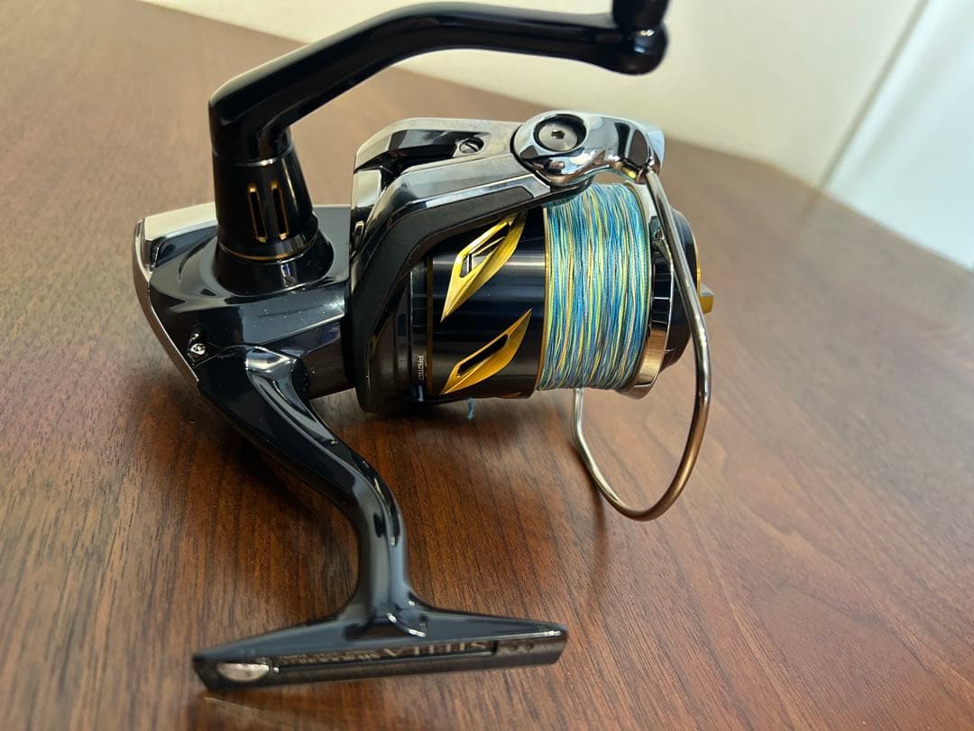 ブラウンアイズ 超美品　シマノ 19 ステラＳＷ 8000ＨＧ