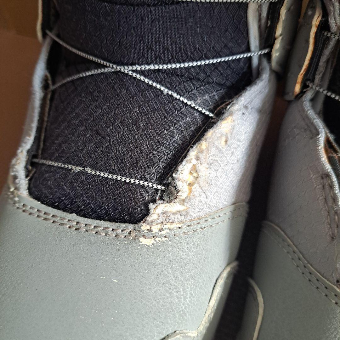 BURTON ZIPLINE 子ども用スノーボードブーツ グレー