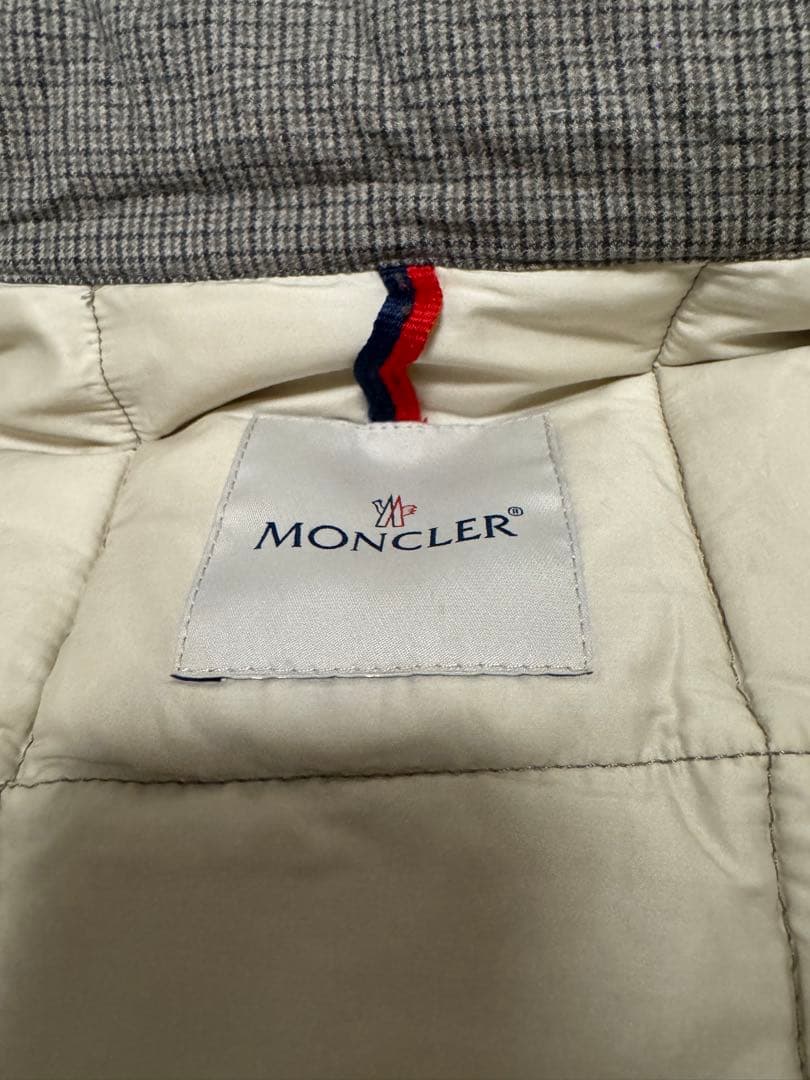 MONCLER 希少なグレー チェック柄 ダウン⇒三日月