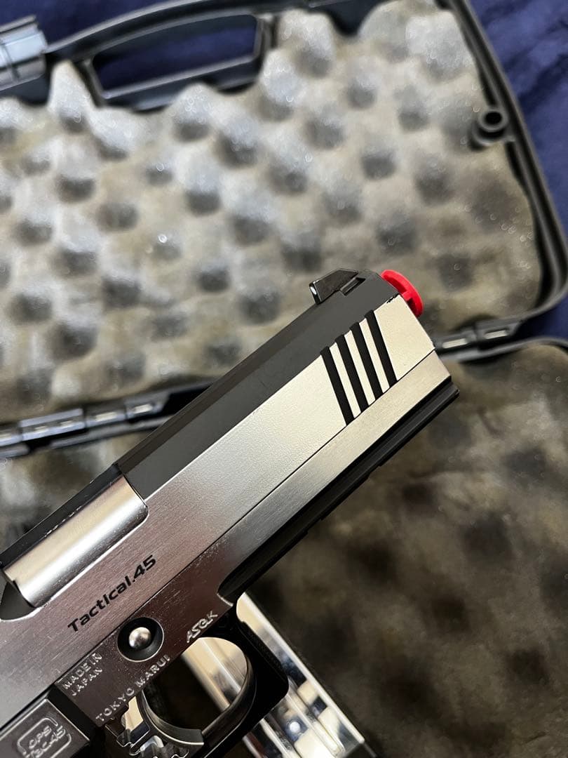 ハイキャパカスタム　デュアルステンレス　予備マガジン2本　ガンケース付き