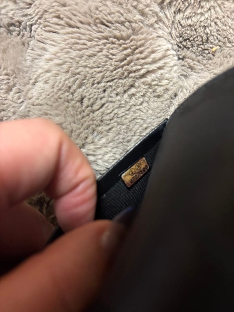 《中古》CHANEL ブラック パスポートケース