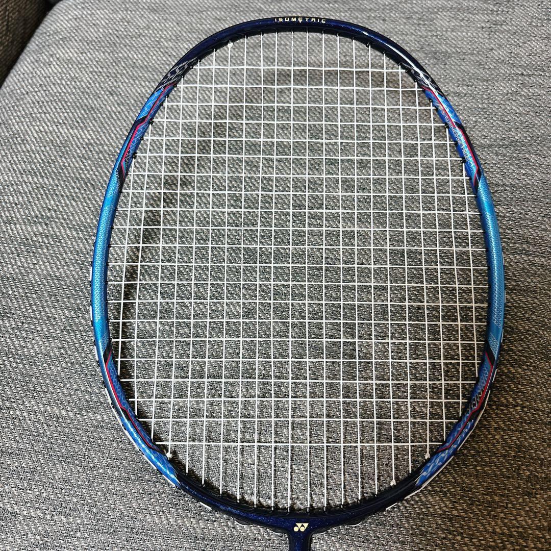 バドミントンラケット　 ヨネックス　ナノレイ900 3UG5 廃盤　希少品
