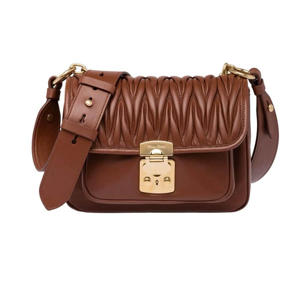 MIUMIU ミュウミュウ マテラッセ ショルダーバッグ