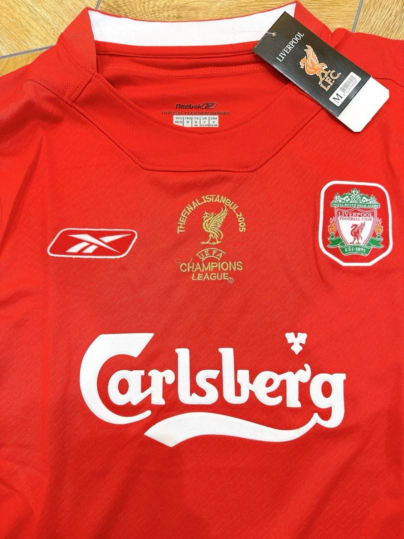 【希少・入手困難】リヴァプールFC 長袖ユニフォーム 赤 M新品未使用 タグ付き