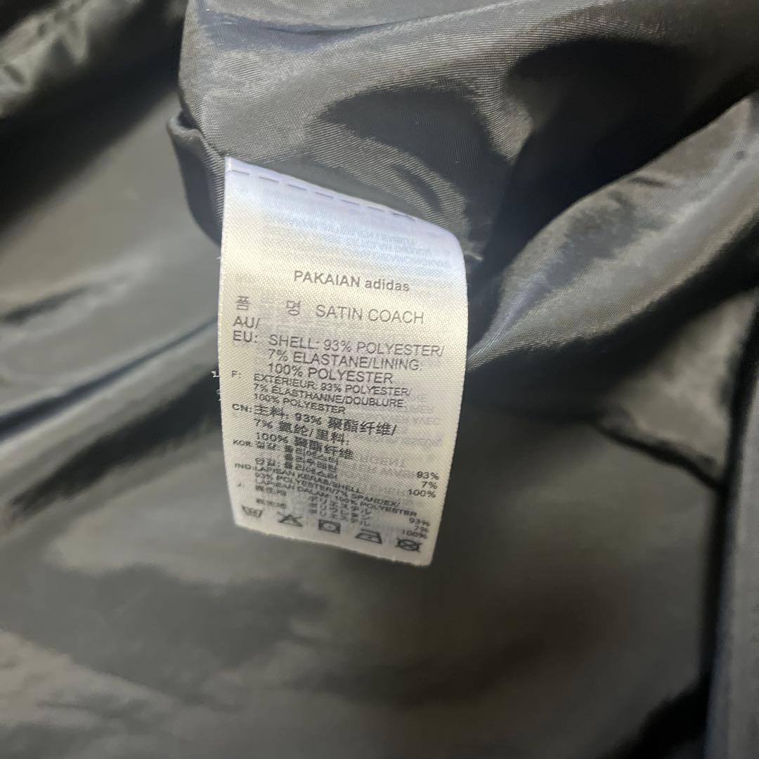 adidas コーチジャケット　サテン