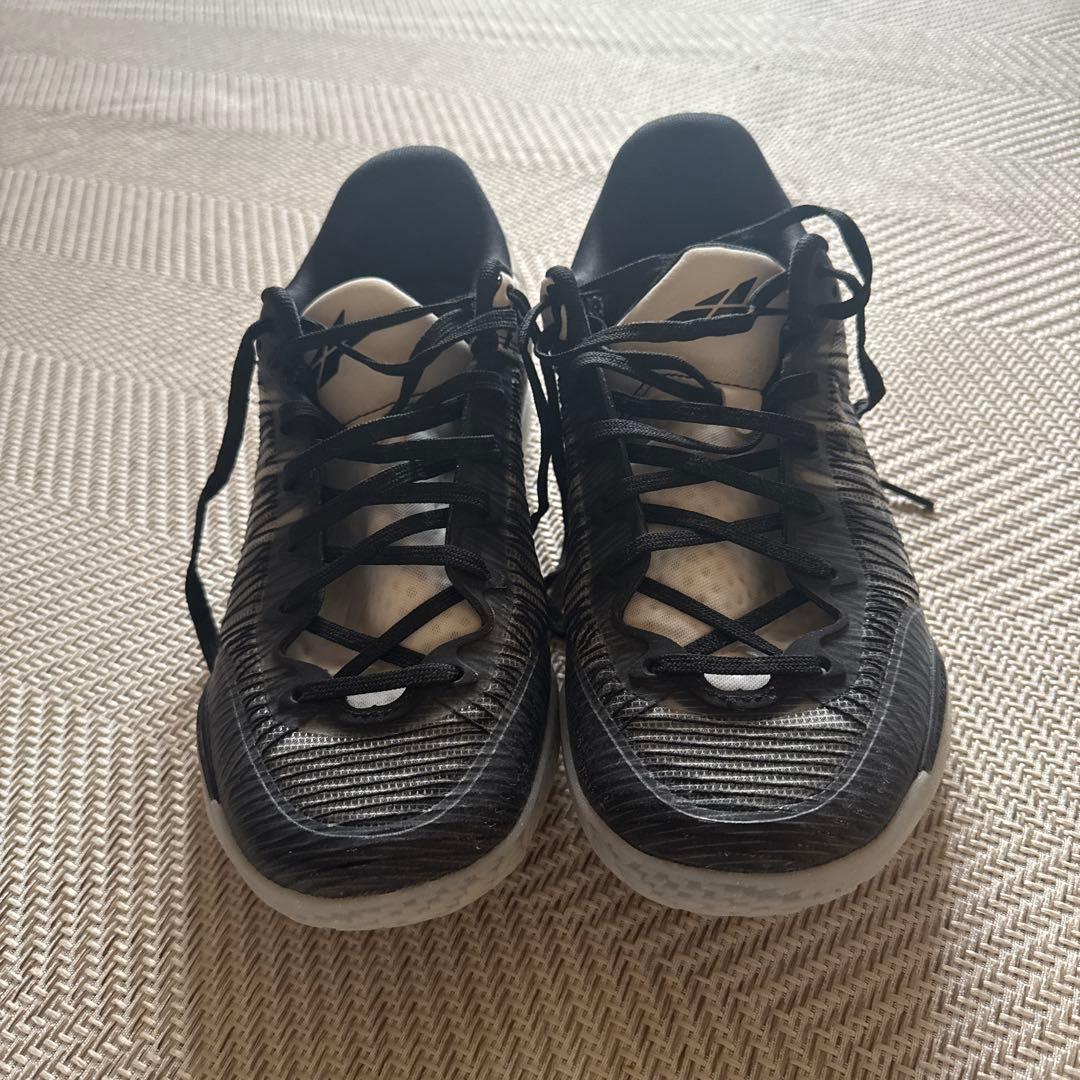 プレイヤー1プラス バスケットボールシューズ ブラック/ホワイト