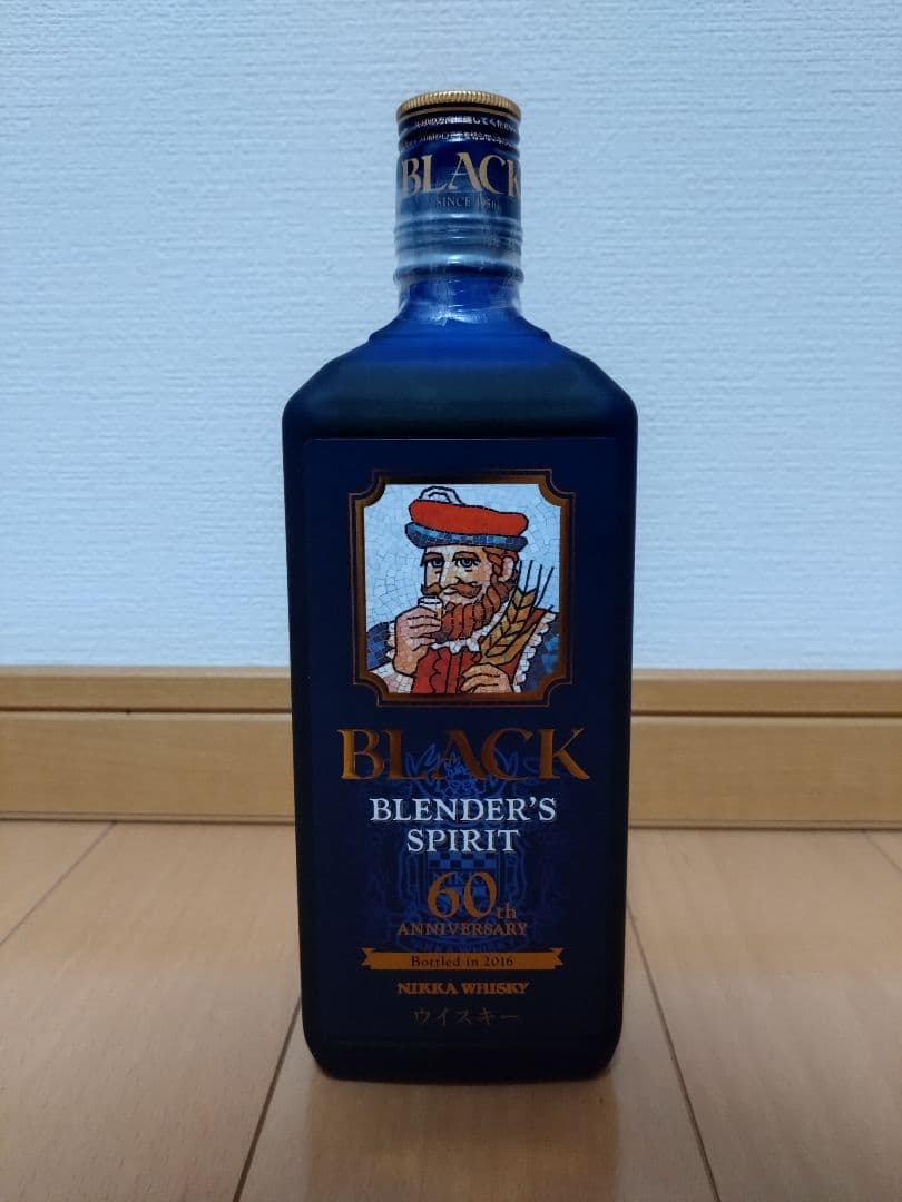 ニッカ　ブラックニッカブレンダーズスピリット 　鶴　陶器ボトル　２本セット