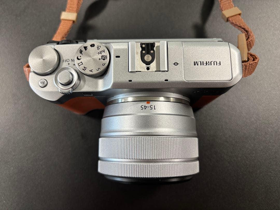 Fujifilm X-A5 XC15-45mmレンズ付き