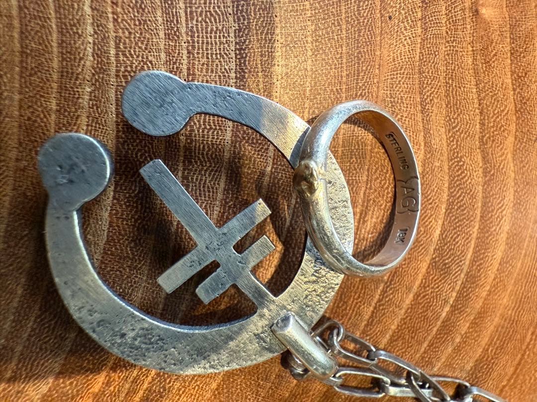 アーロンアンダーソン　アーノルドグッドラック　ペンダント.指輪セット売り