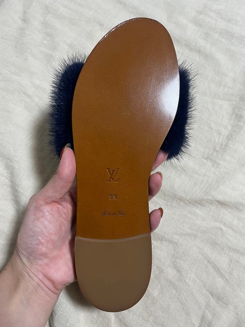 【美品】Louis Vuitton ネイビー ファー サンダル ルイヴィトン
