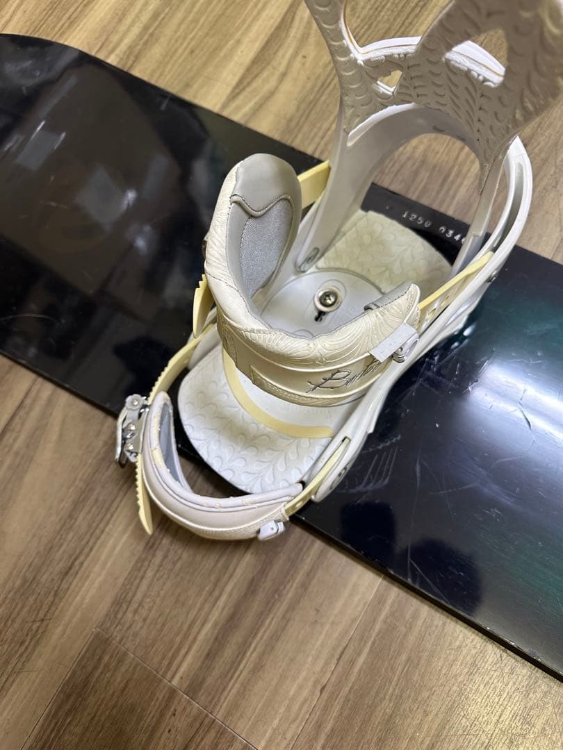 スノーボードBURTON153cm ビンディング BURTON レディースM