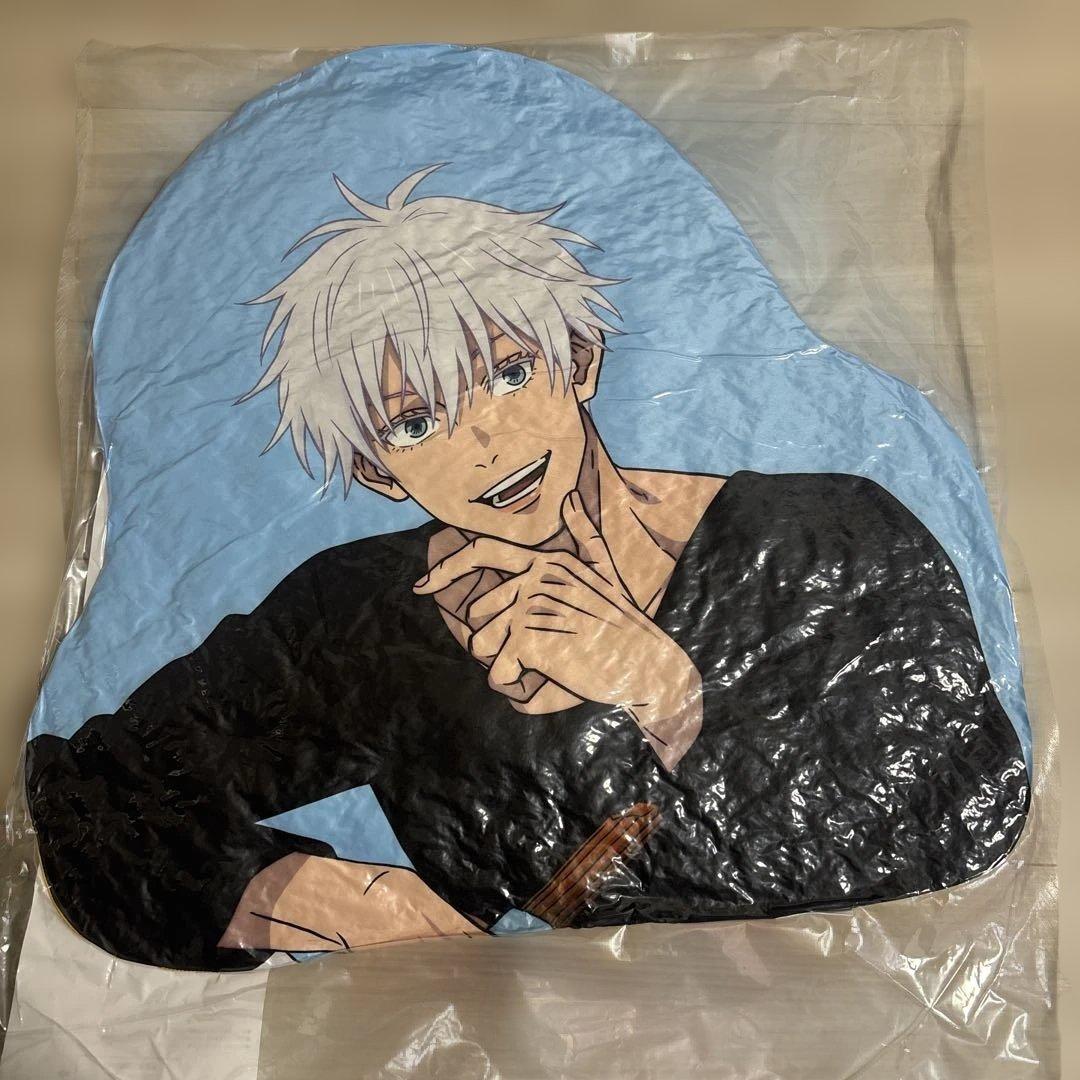 Fun!Fun!Fun! セガラッキーくじ 五条悟 クッション 缶バッジセット