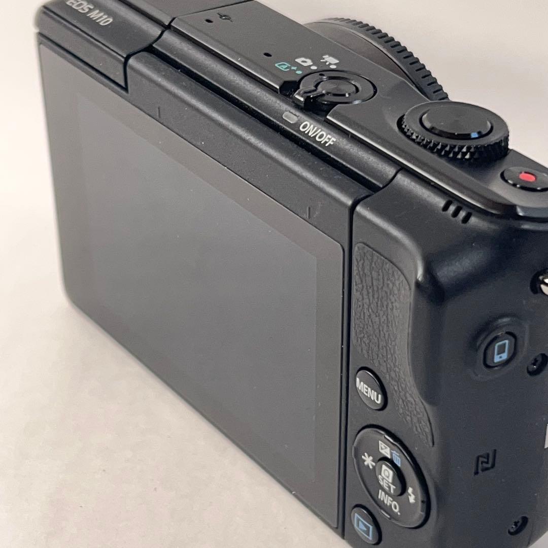 CANON EOS M10 ダブルズームキット