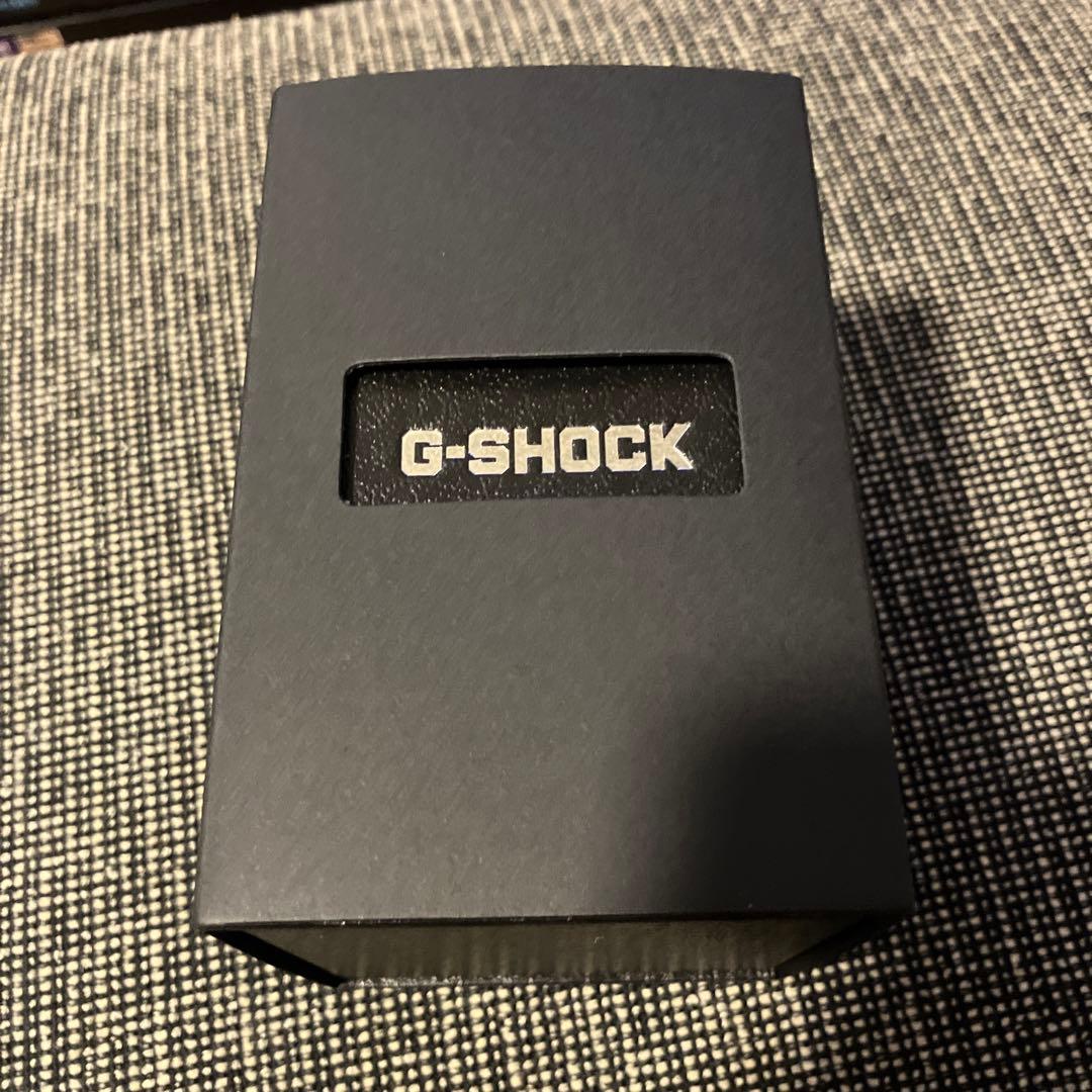 新品　G-SHOCK GA-2100SB-1AJF 腕時計　定価18150円