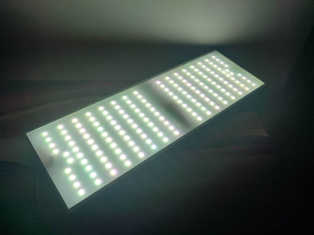 RGB VIVID2 中古 chihiros アクアリウム　ライト