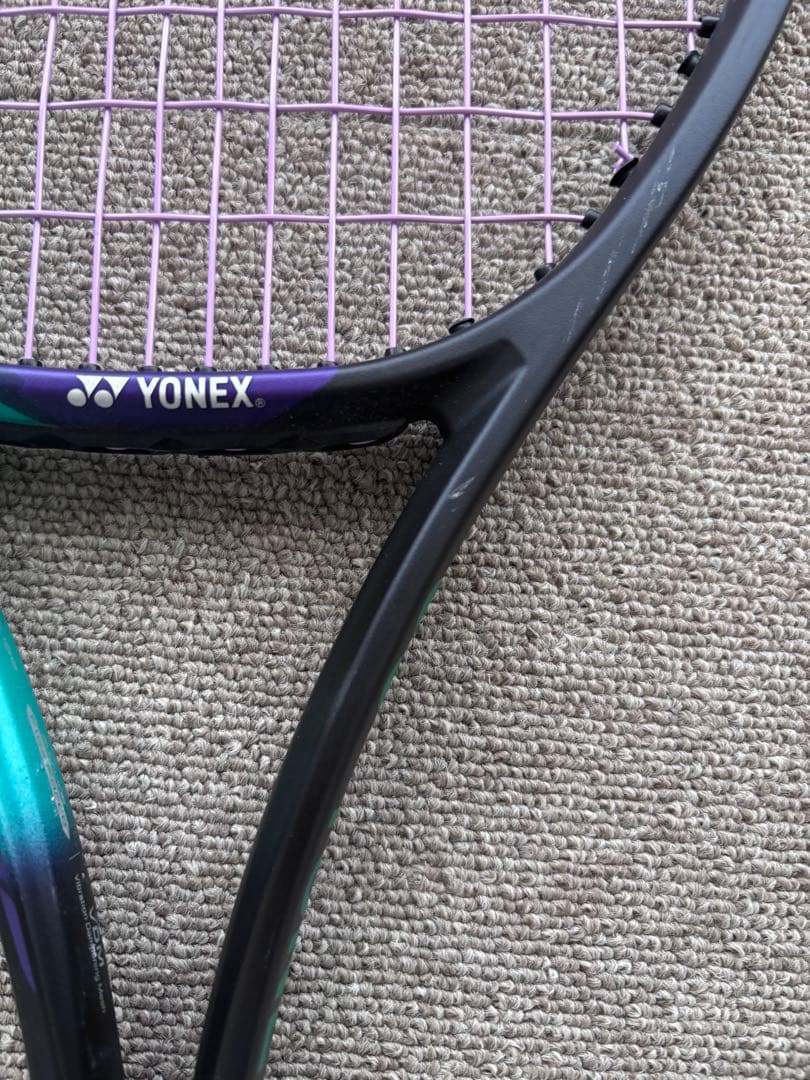 ヨネックス　テニスラケット　VCORE PRO 100L