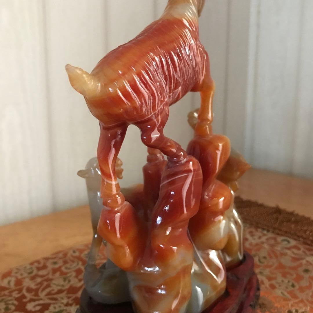 瑪瑙の置物です